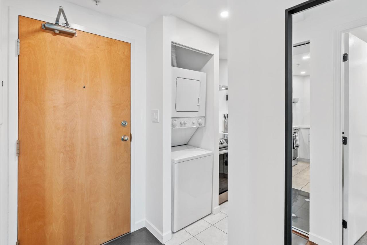 Downtown Luxury 1Br Coal Harbour Apartamento Vancouver Exterior foto