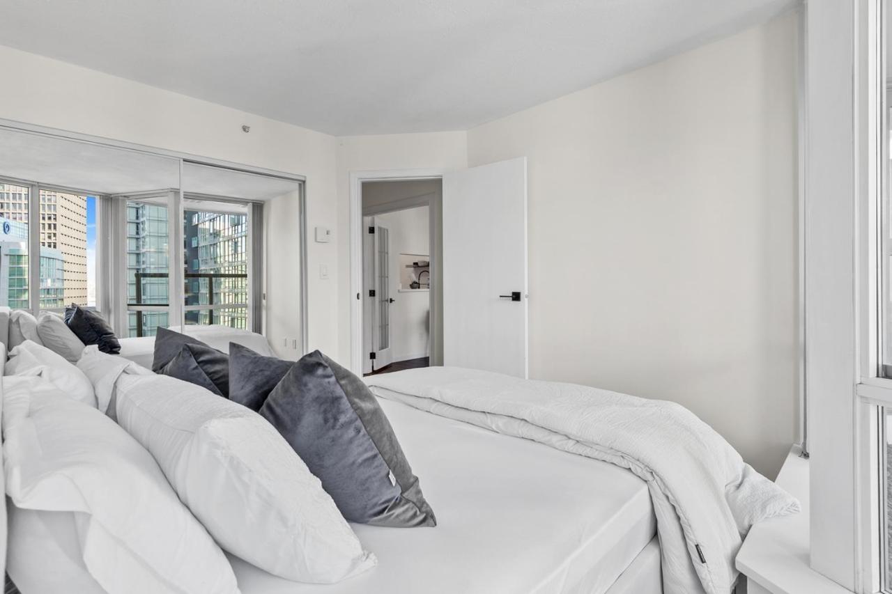 Downtown Luxury 1Br Coal Harbour Apartamento Vancouver Exterior foto