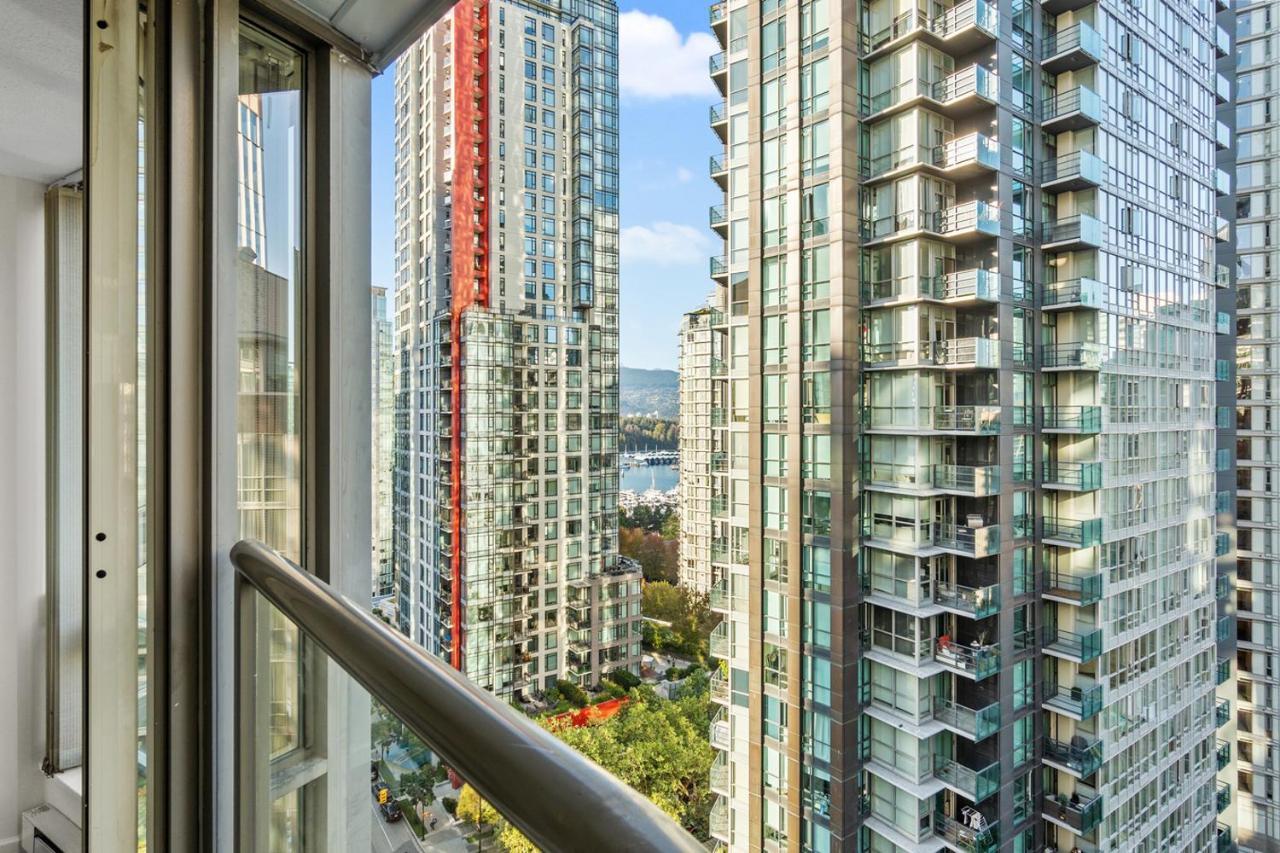 Downtown Luxury 1Br Coal Harbour Apartamento Vancouver Exterior foto