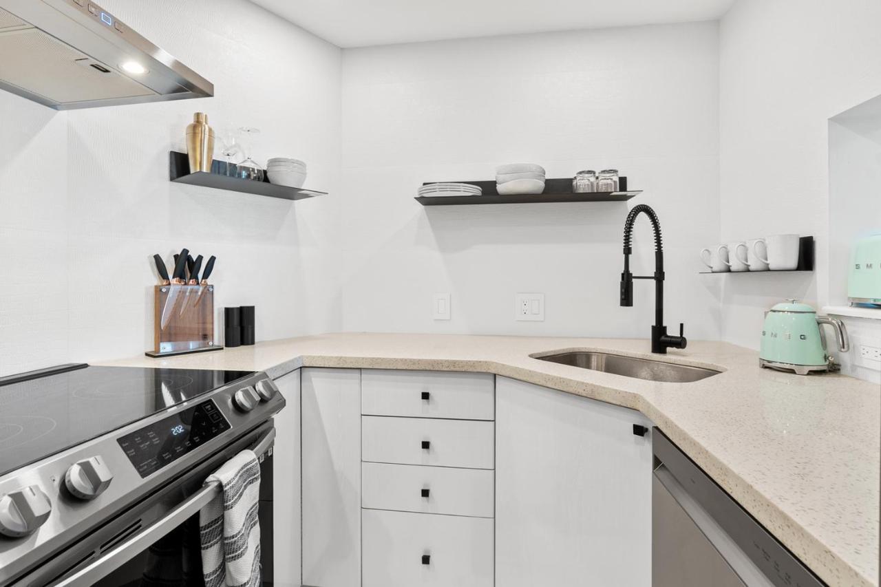 Downtown Luxury 1Br Coal Harbour Apartamento Vancouver Exterior foto